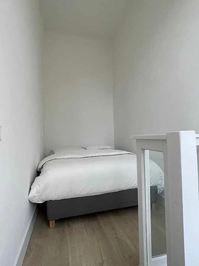 Awesome 1 Bedroom Serviced Apartment 54M2 -Mnl A- 로테르담